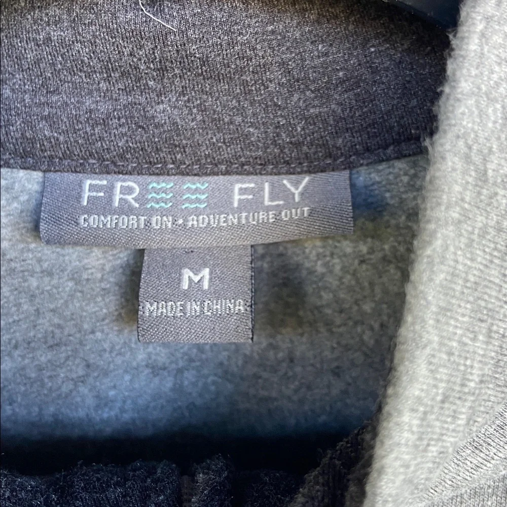 FREE FLY Flex‎ Bamboo Quarter Zip Pullover. Size M